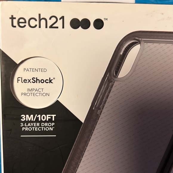 Tech21 iphone x case - Picture 3 of 6
